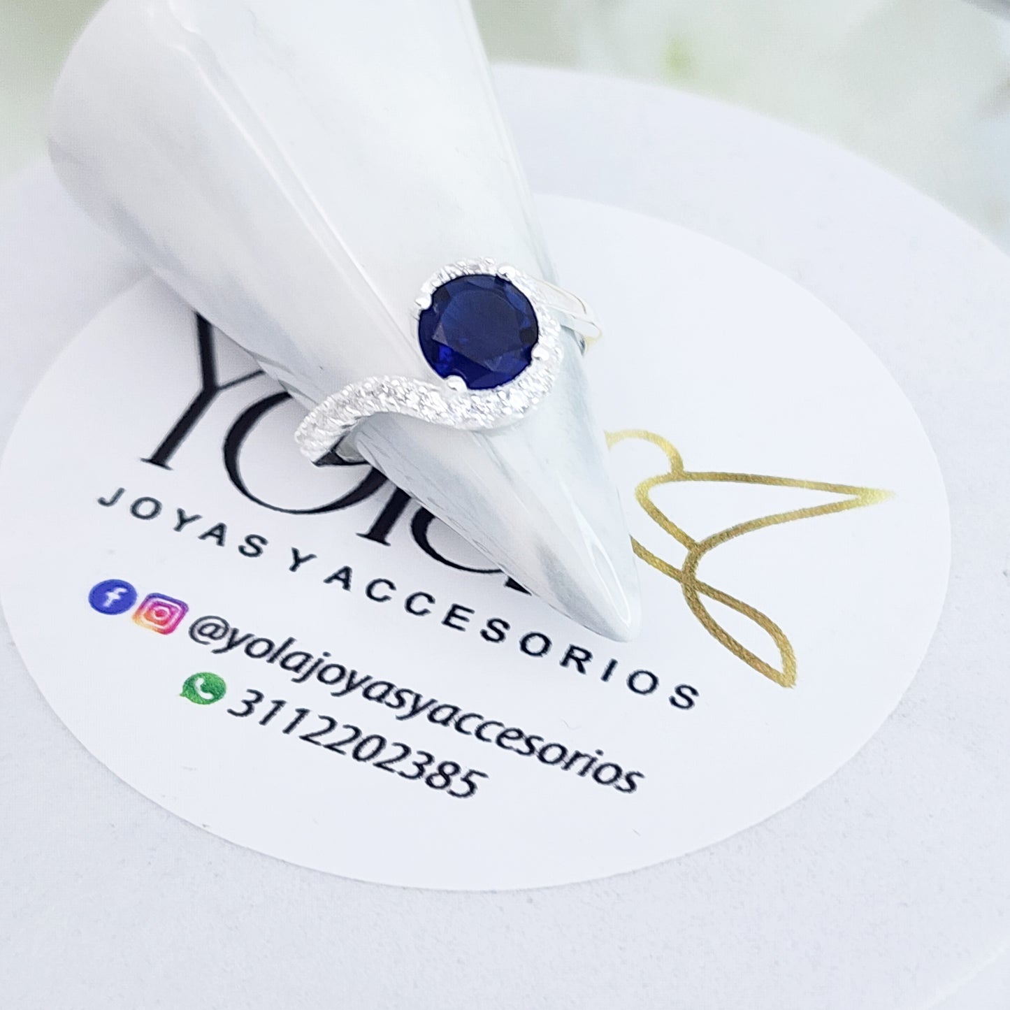 Anillo Cristal Azul Circular