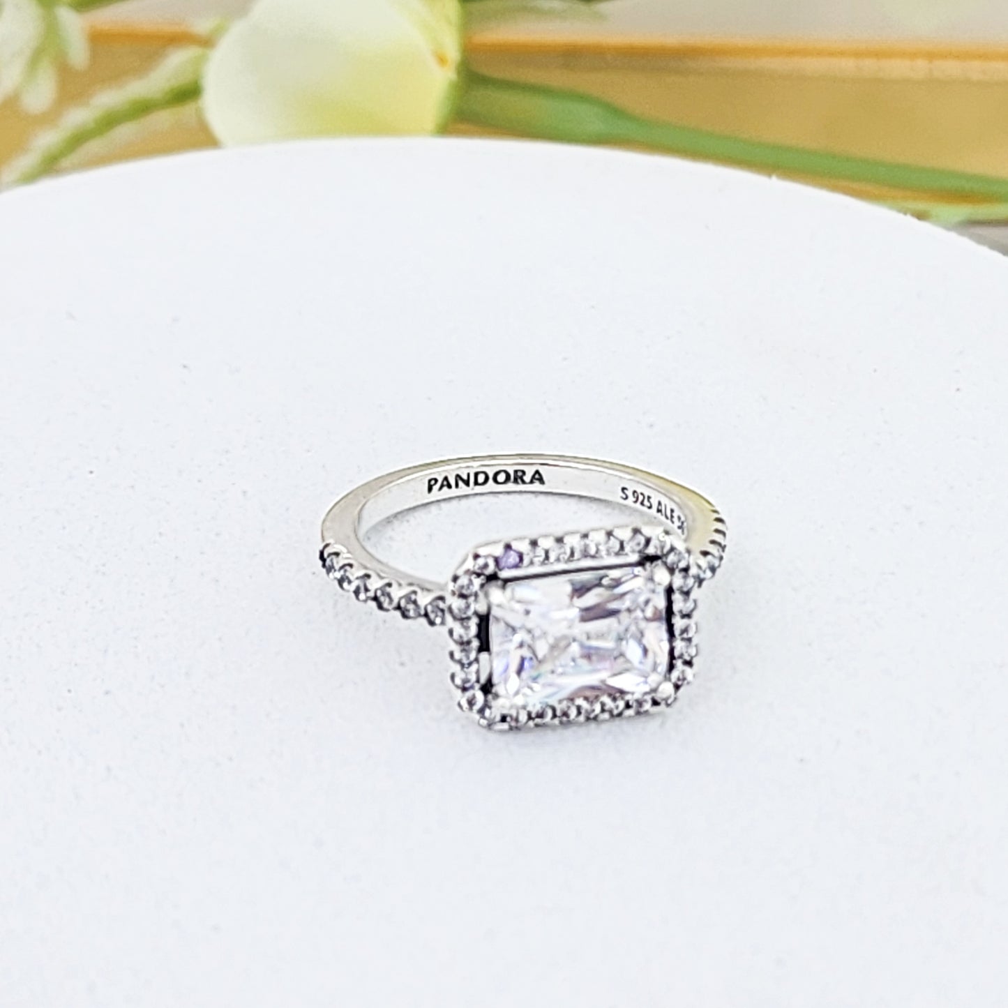 Anillo cuadrado