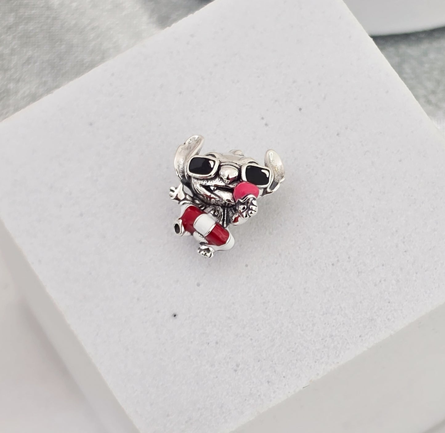 Charm Stich