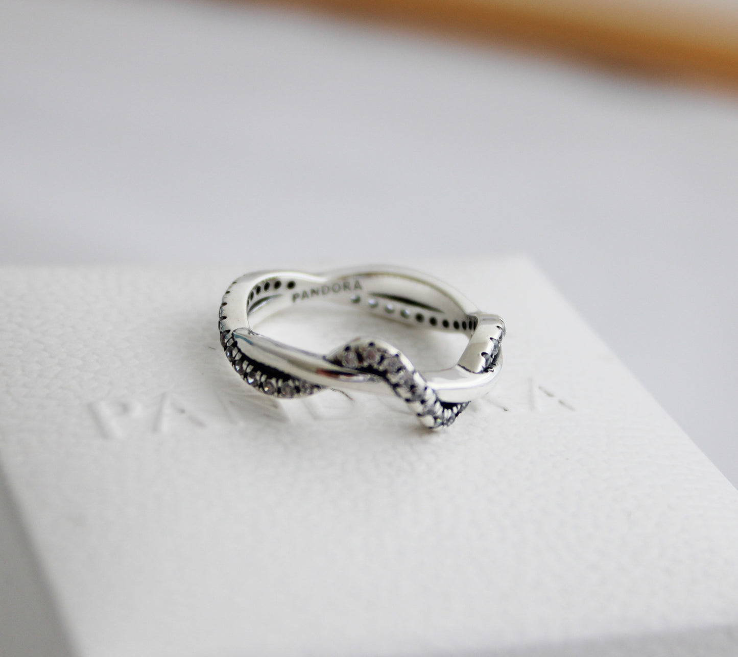 Anillo Entrelazado