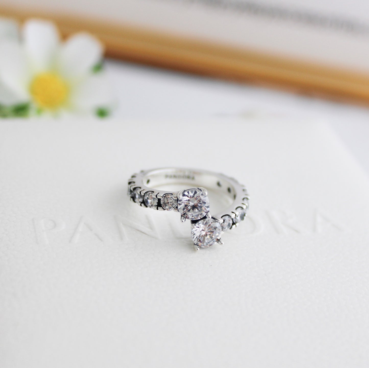 Anillo Cristales Conectados