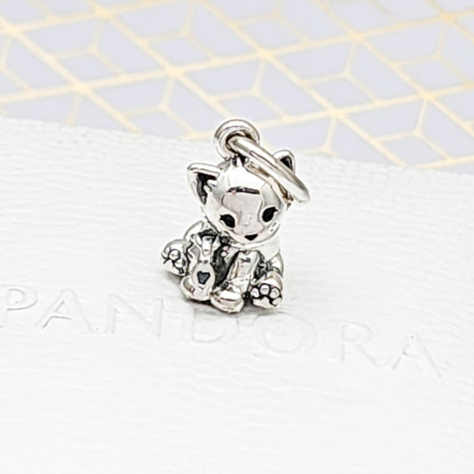 Charm Gato