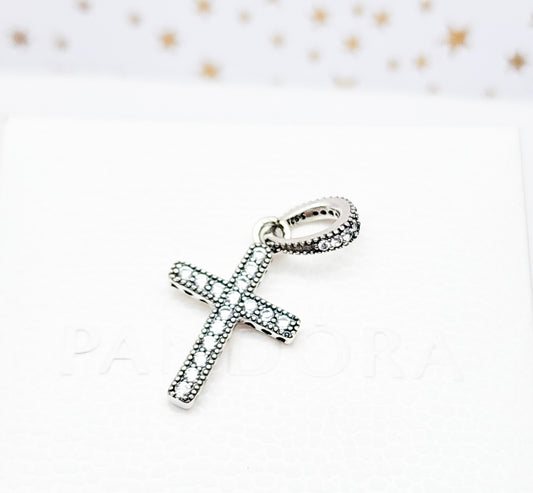 Charm cruz