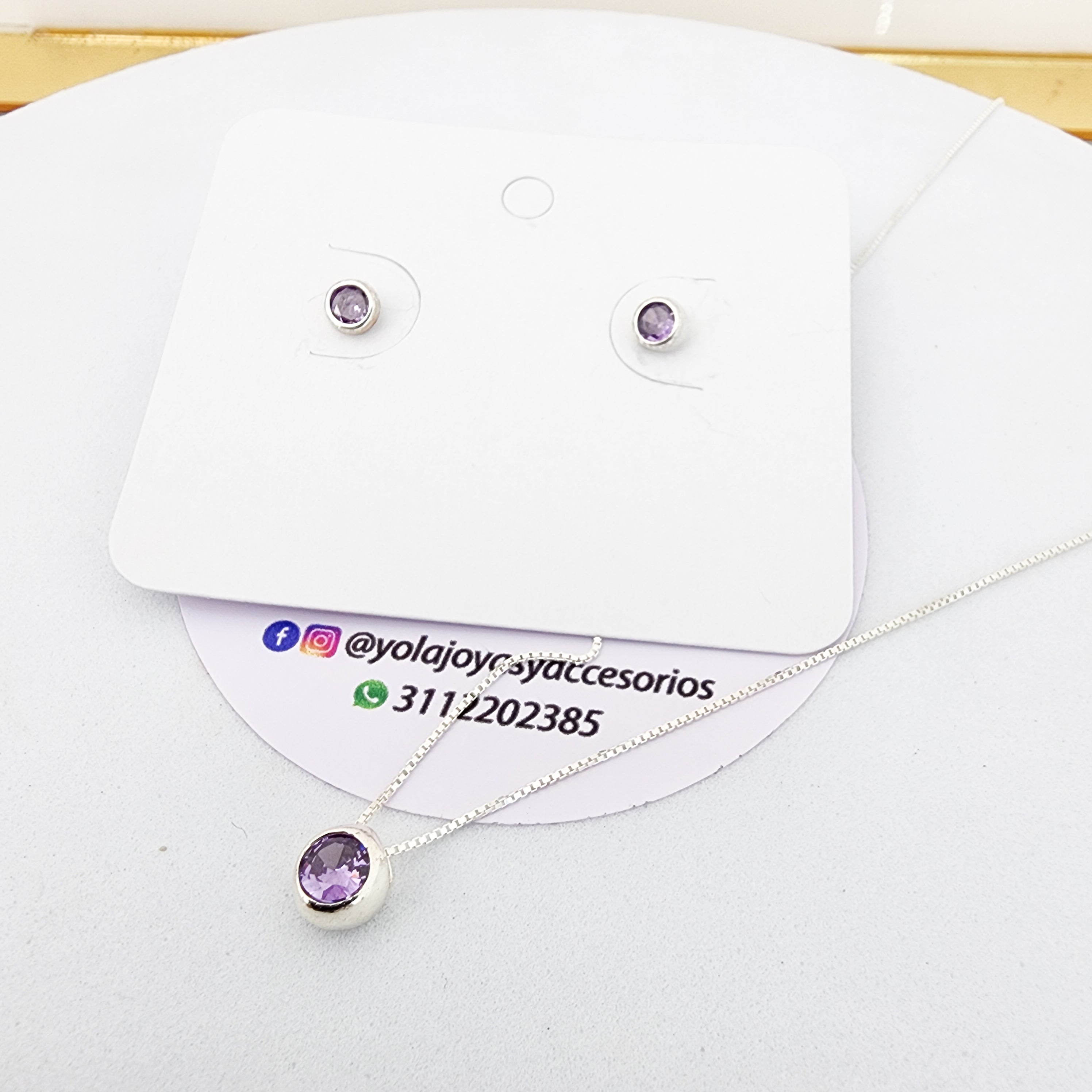 Juego Collar y Arete Morado
