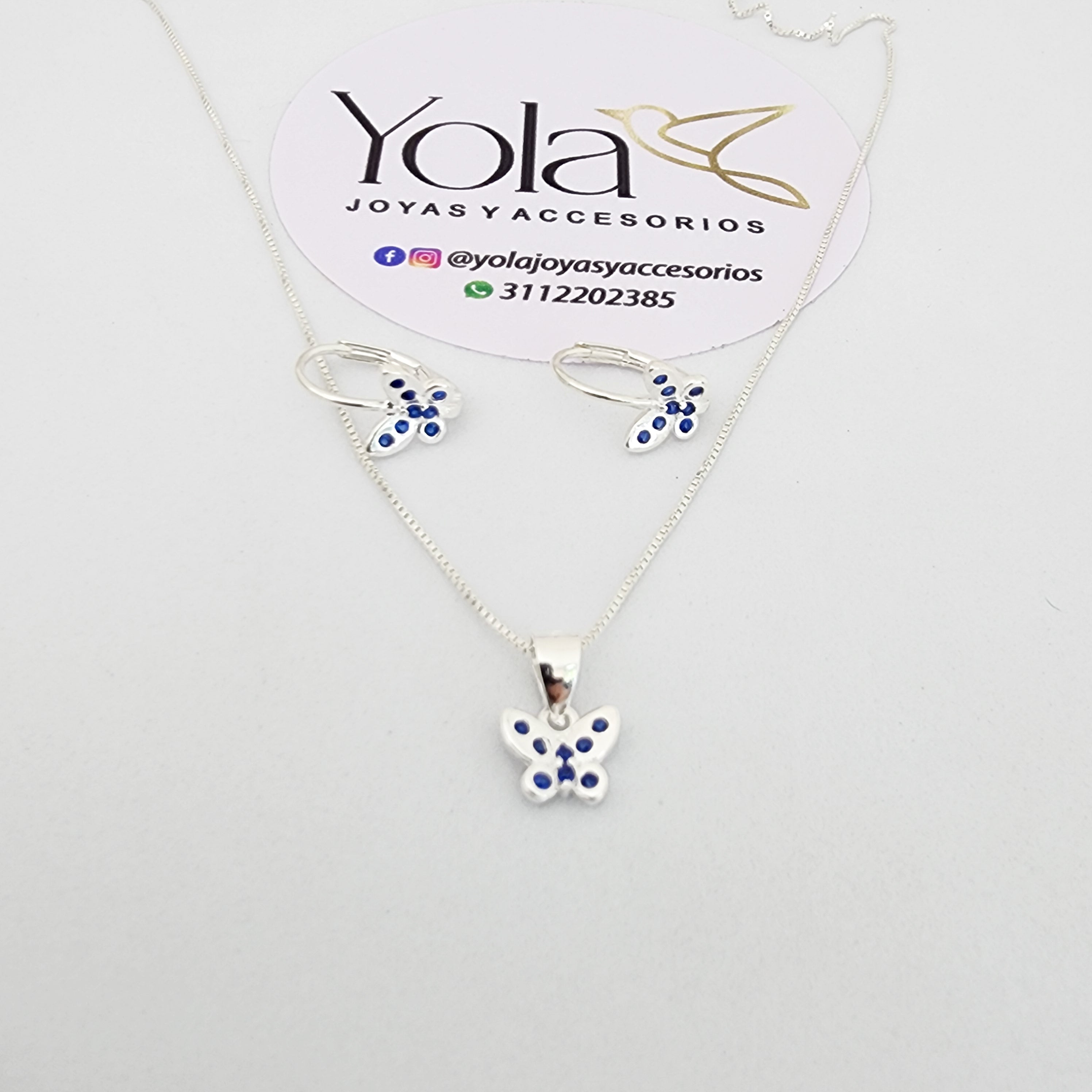 Juego Collar y Arete Trébol Negro