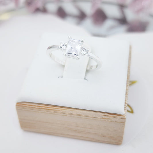 Anillo cristal blanco