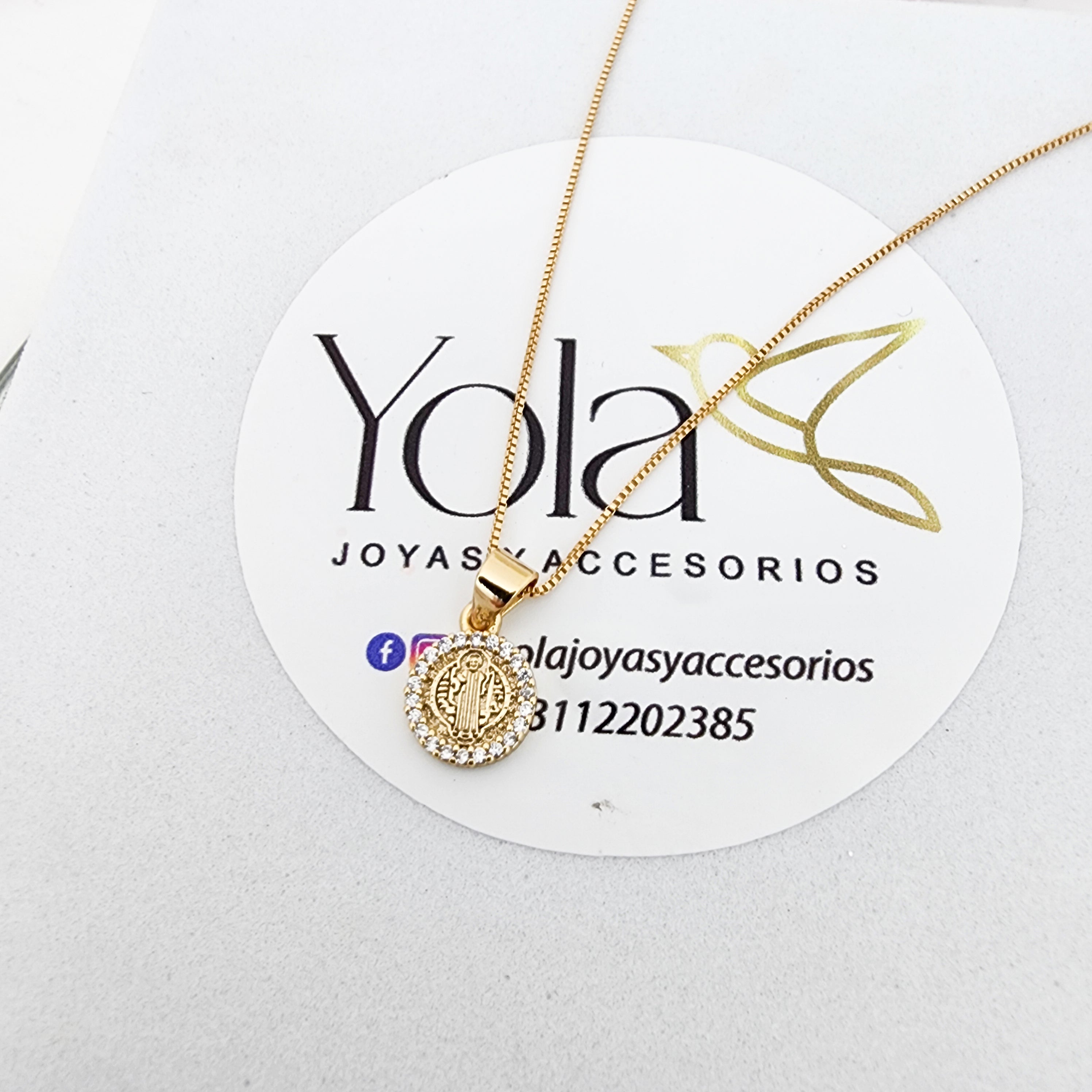 Collar oro laminado San benito