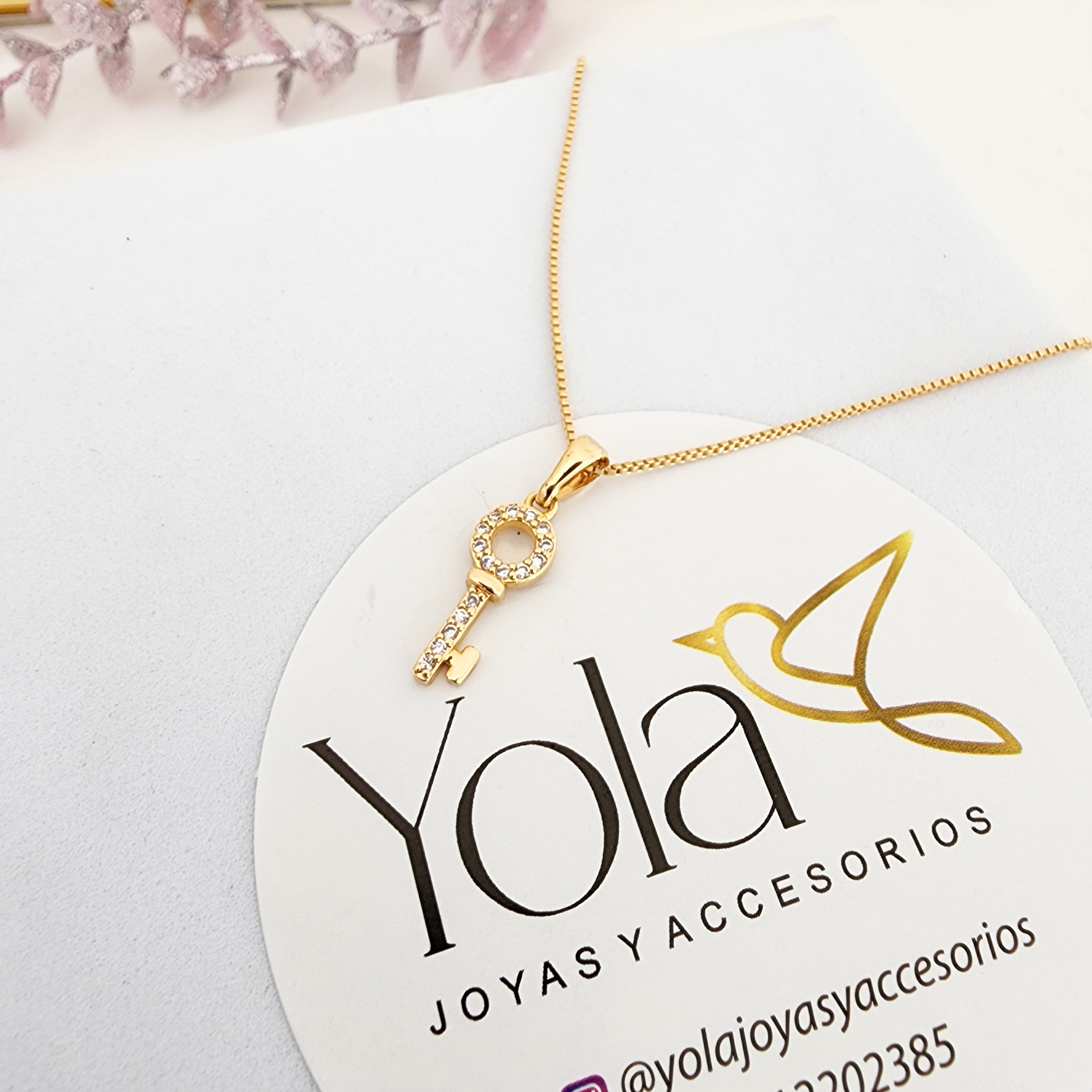 Collar oro laminado llave