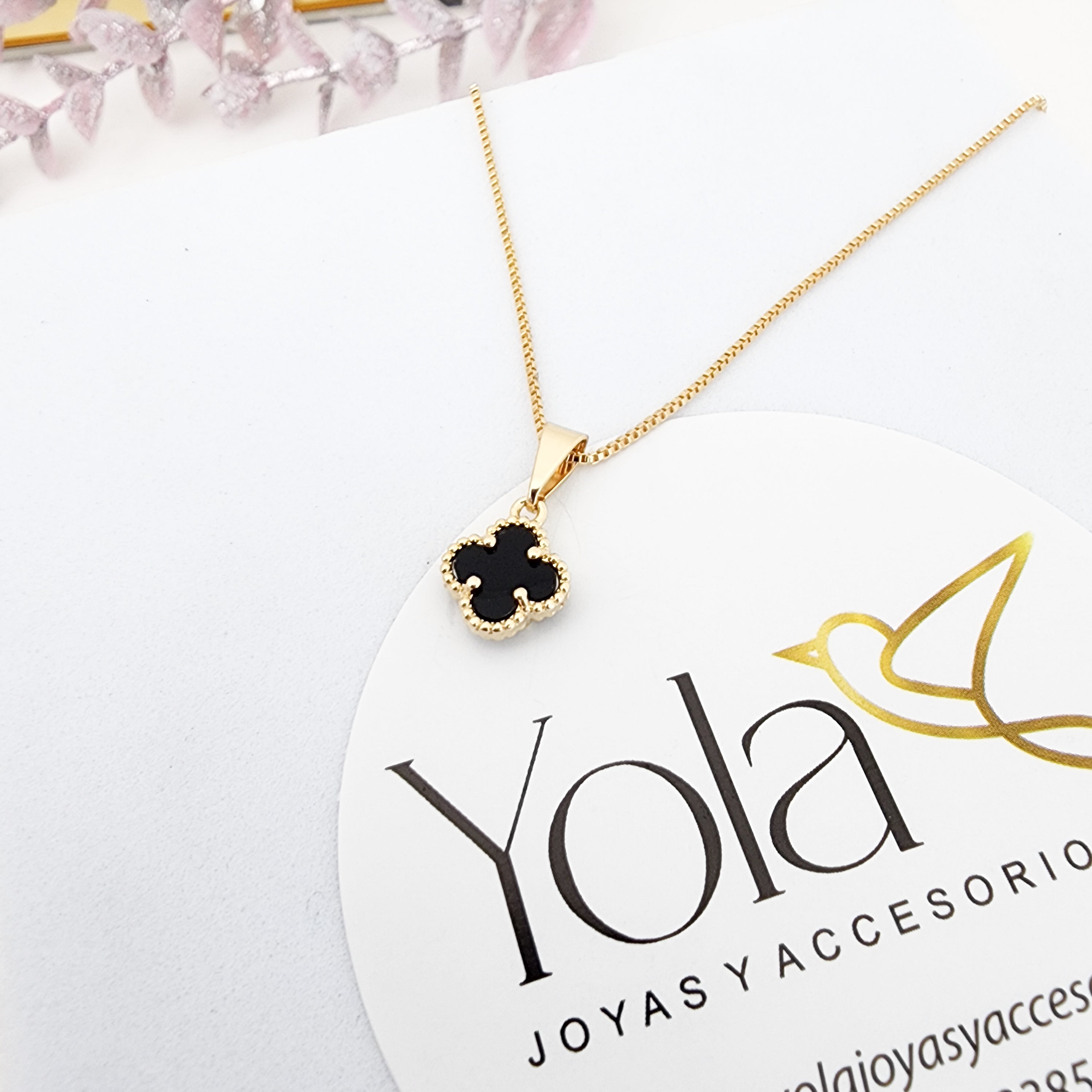 Collar oro laminado trebol