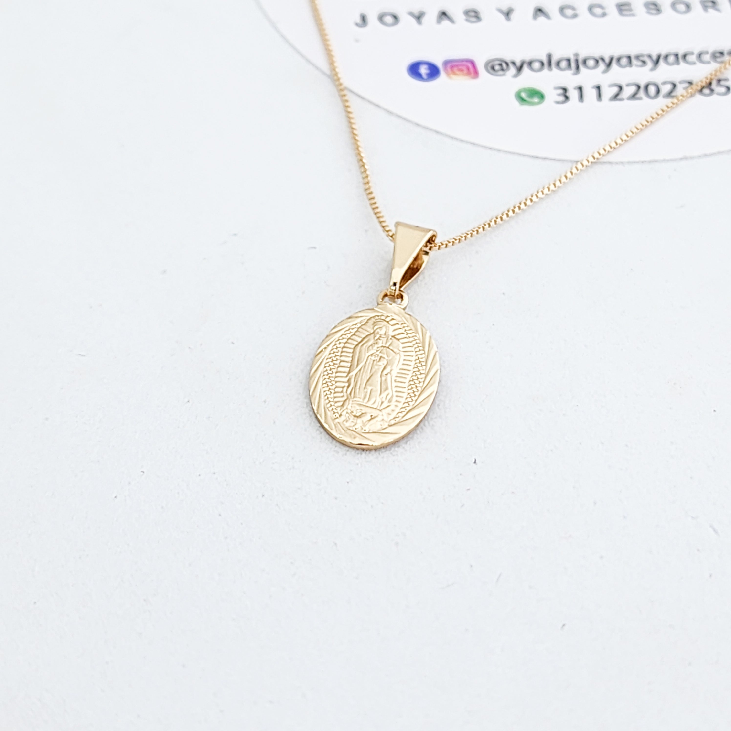 Collar Oro laminado  virgen Guadalupe