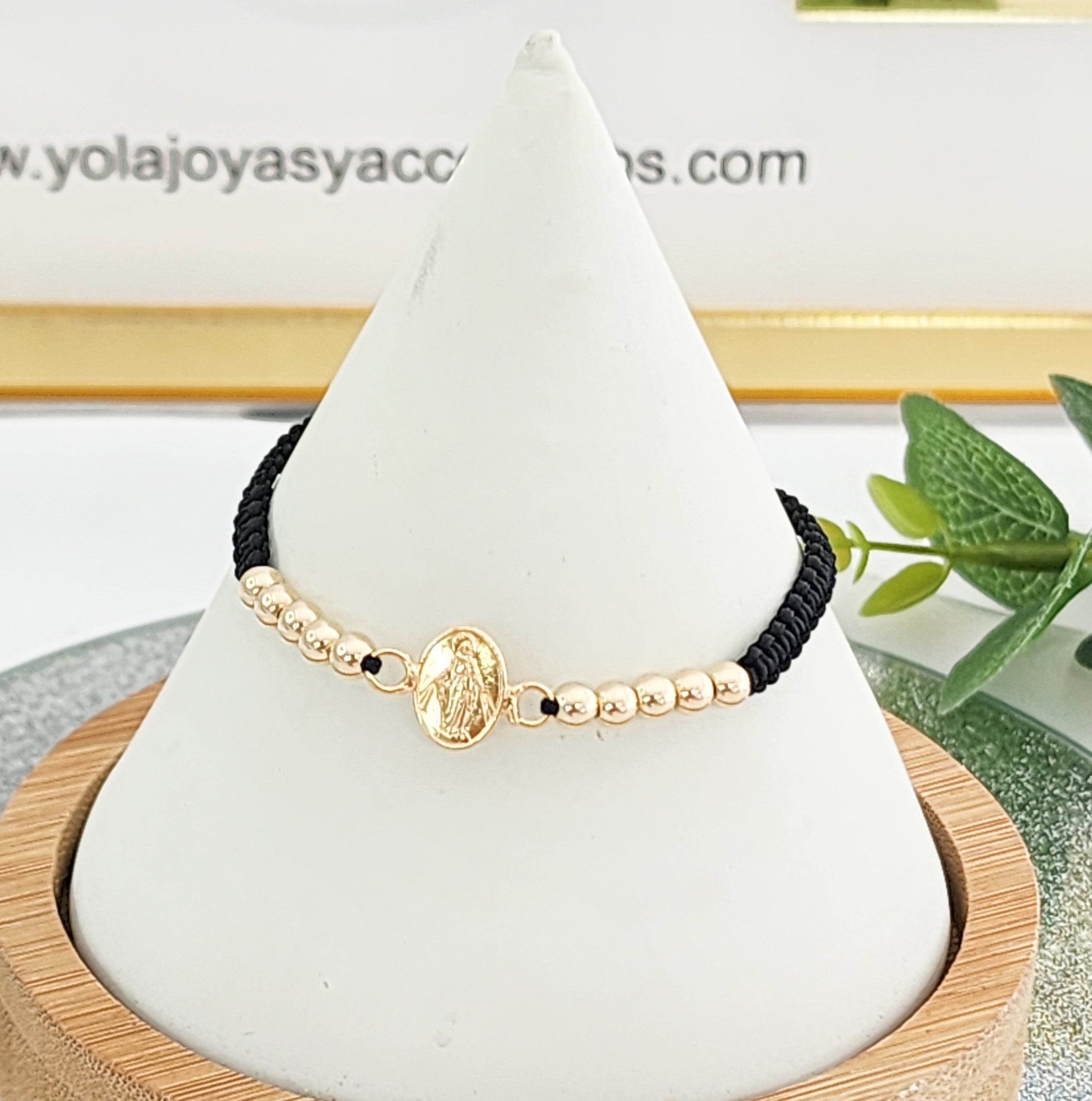 Pulsera Tejida  oro laminado  virgen milagrosa