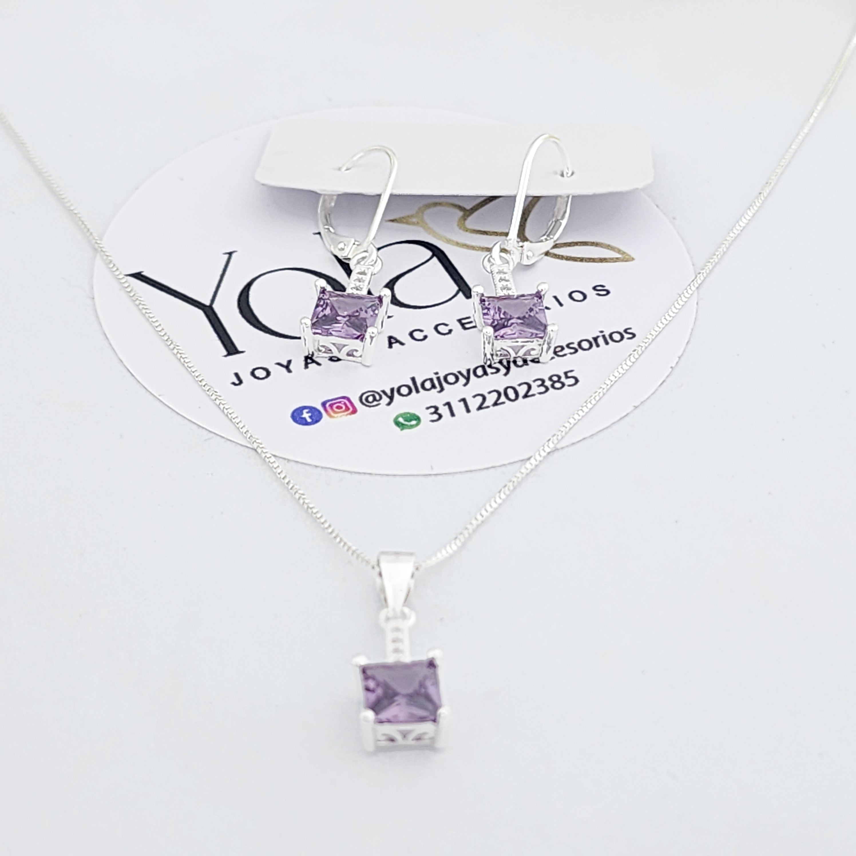 Juego Collar y Arete morado