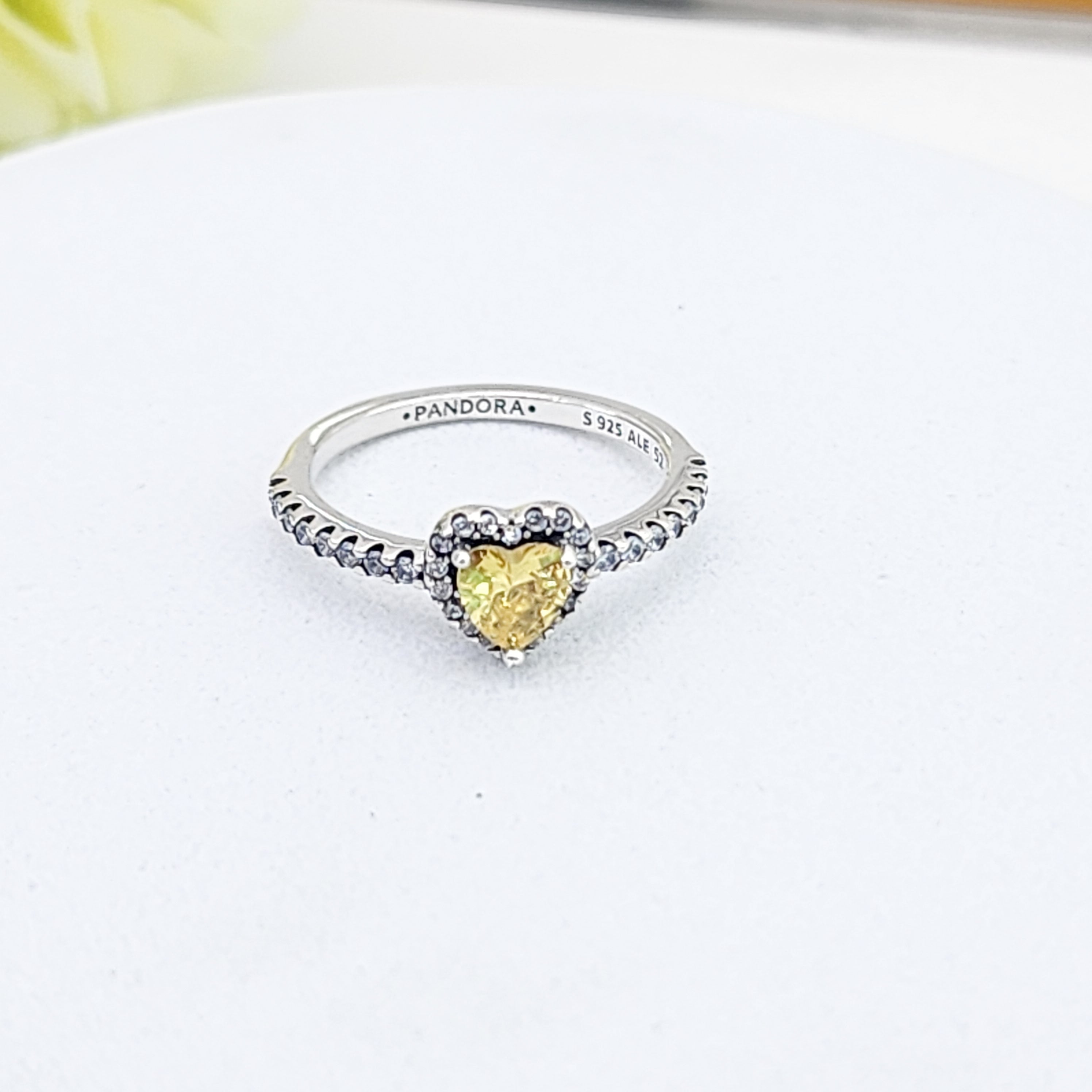 Anillo Corazón Cristal amarillo