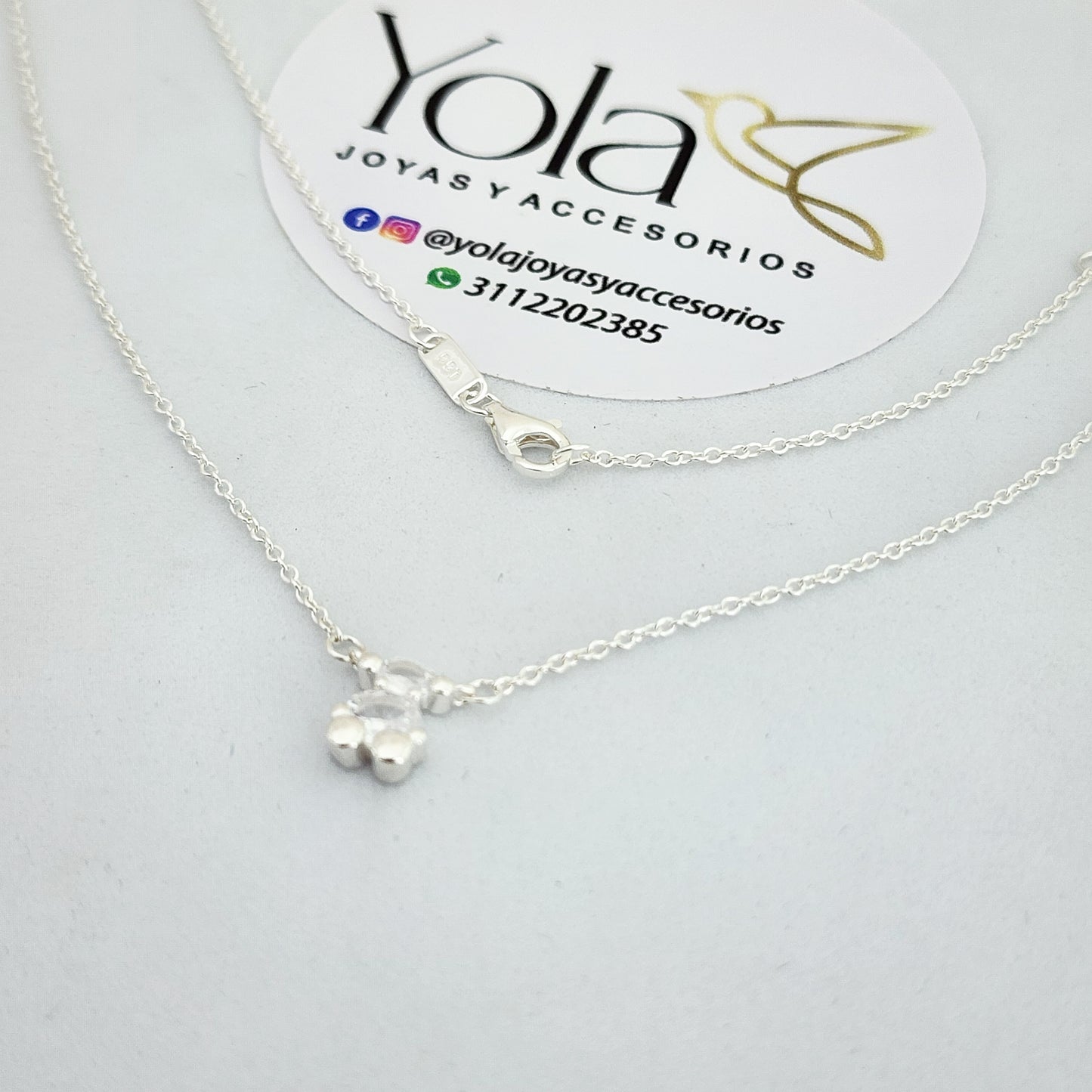Collar oso blanco