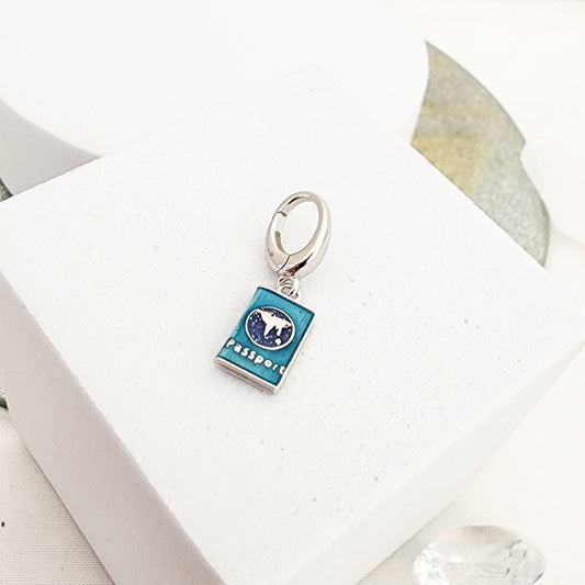 Charm pasaporte