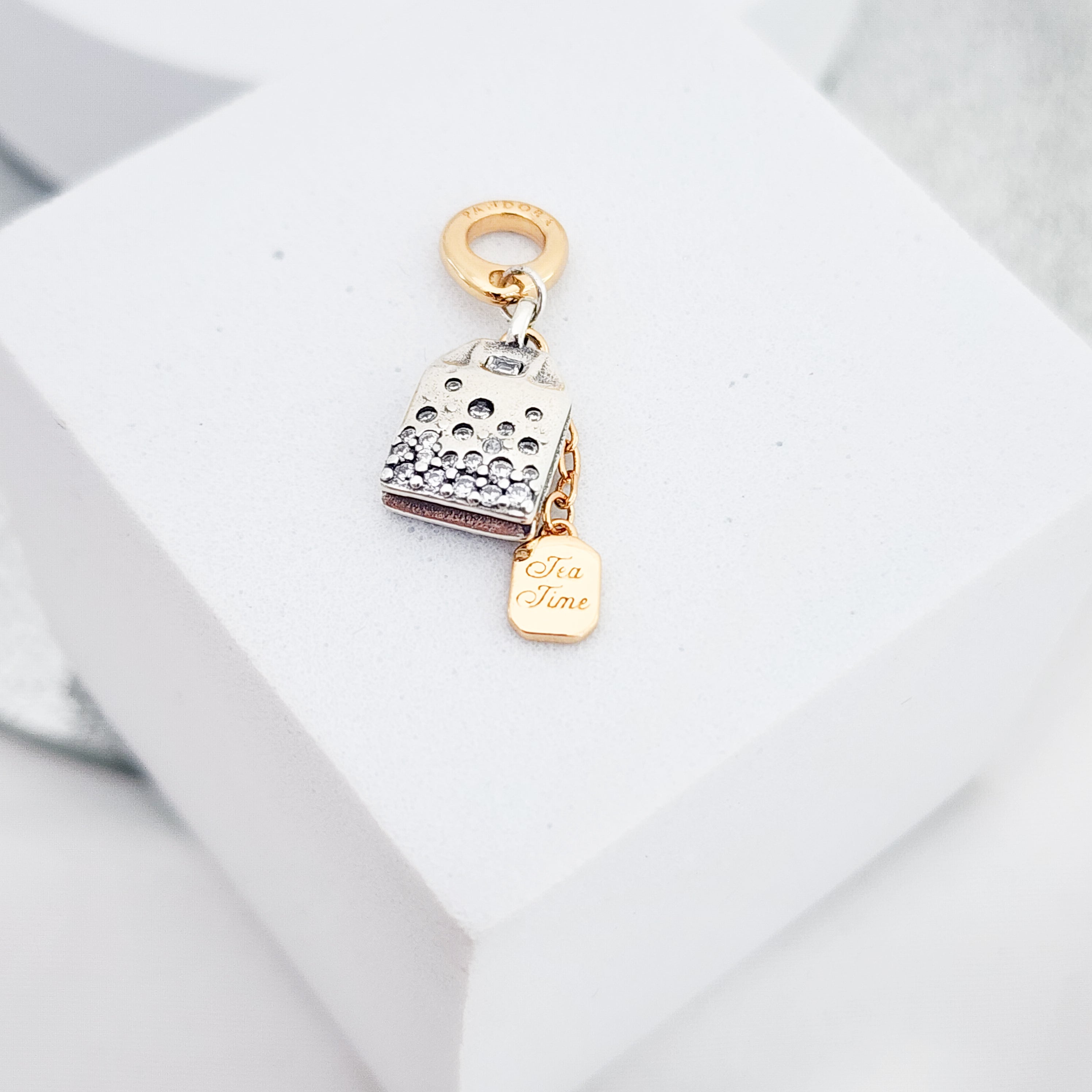 Charm Bolsa Té Bridgerton