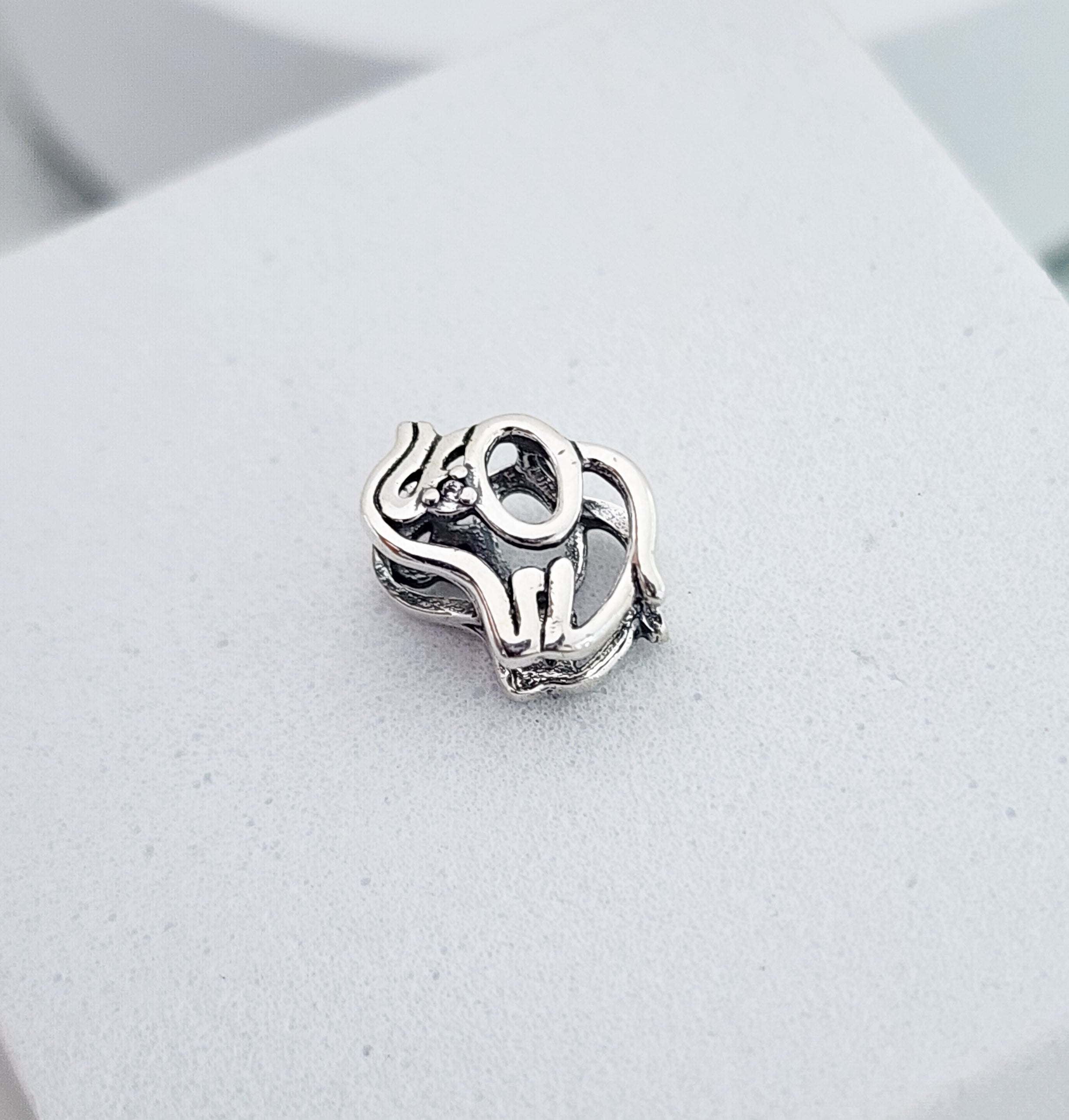 Charm Elefante