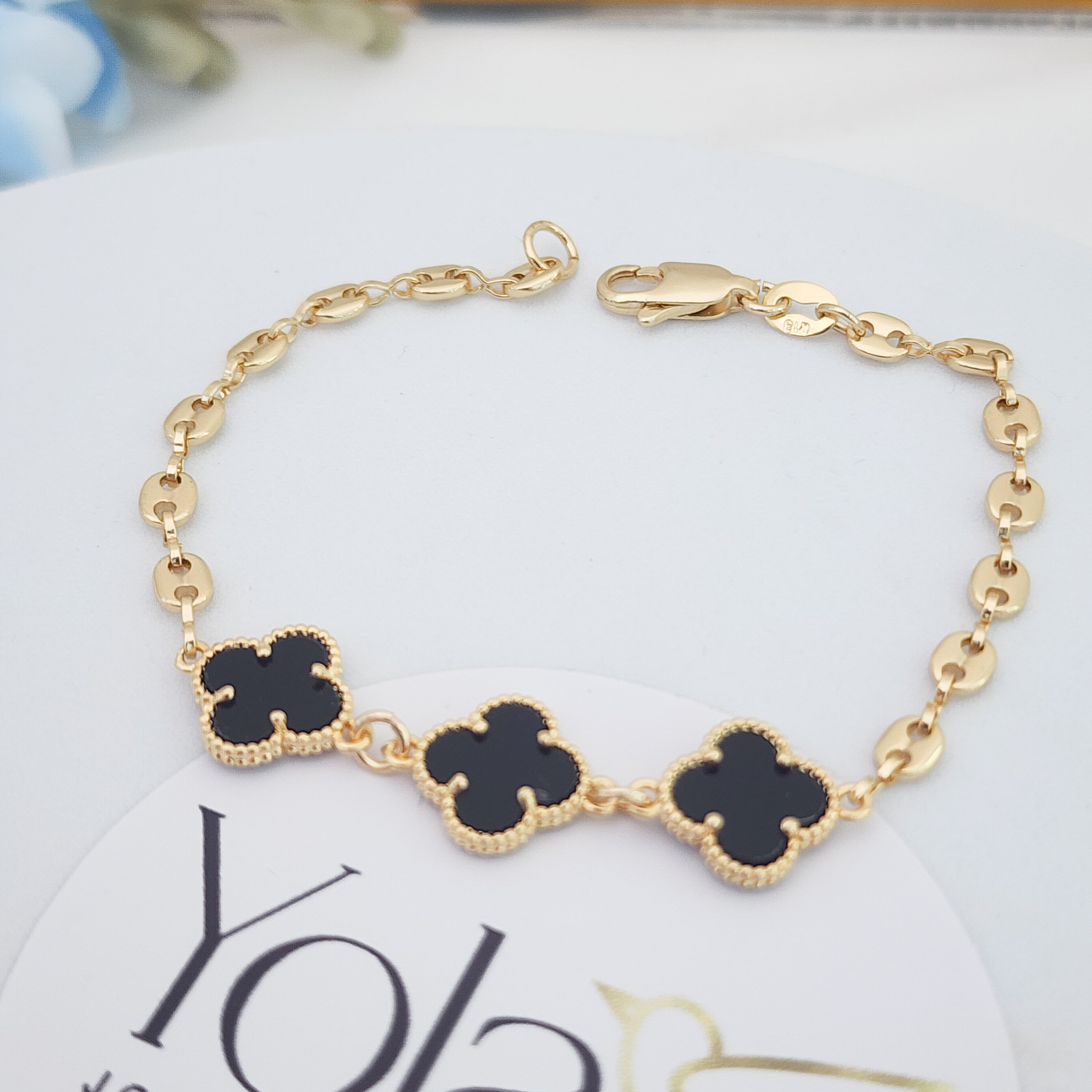 Pulsera Oro Laminado Trébol Negro