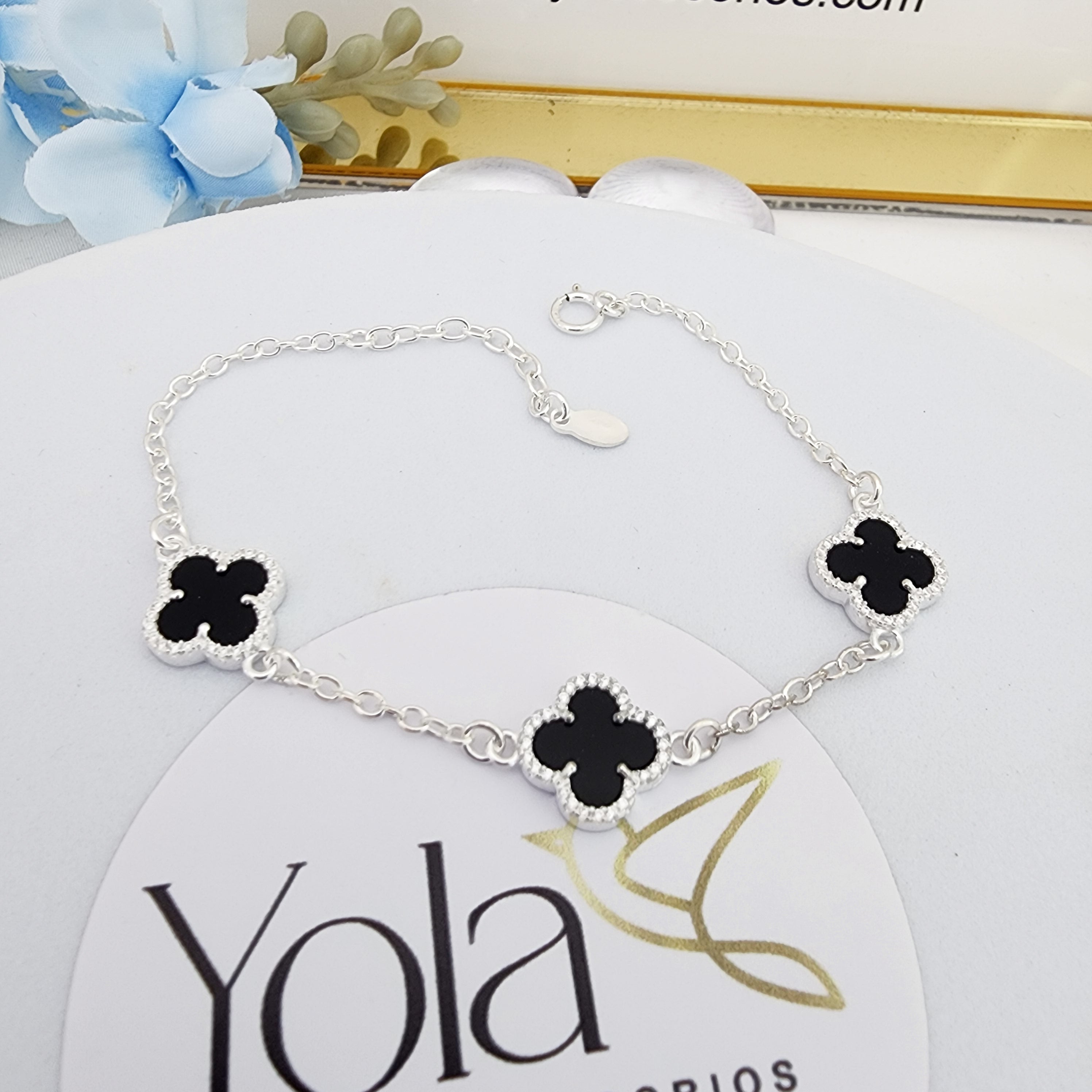 Pulsera Trébol Negro