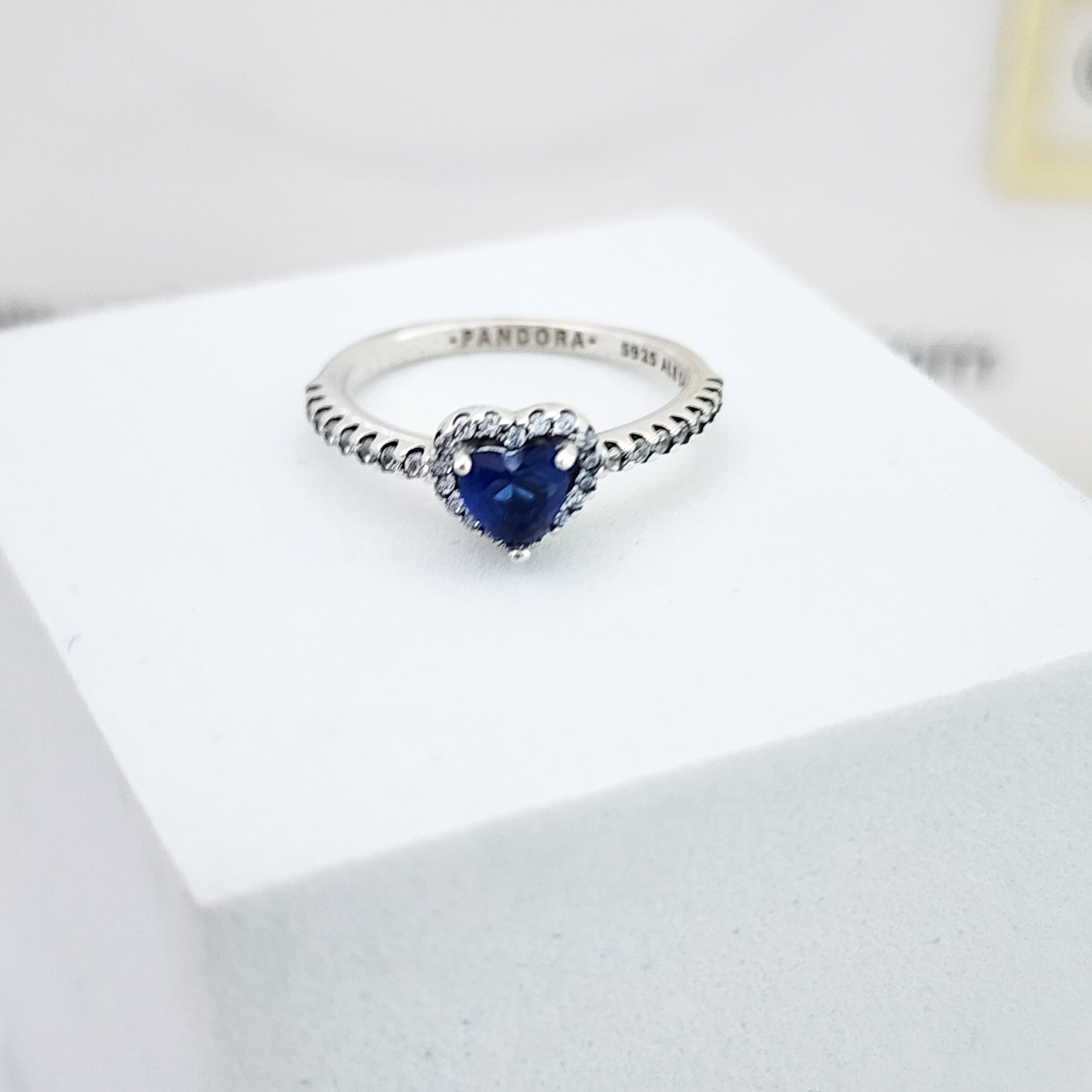 Anillo Cristal Corazón Azul
