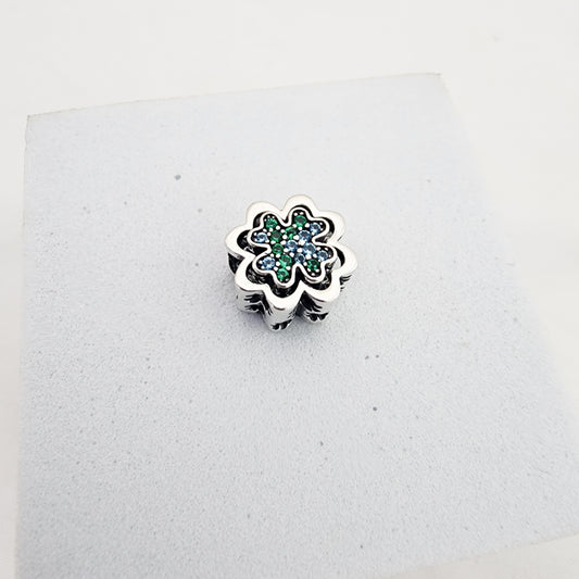 Charm trebol