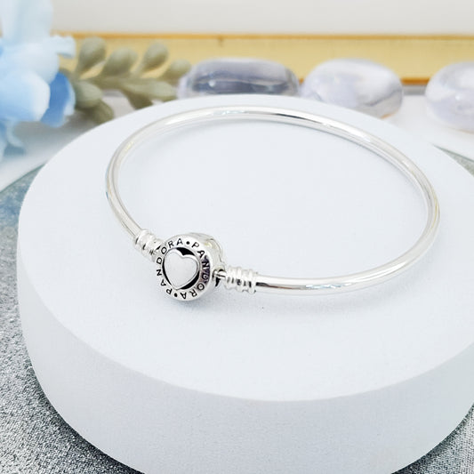 Pulsera rigida corazon blanco