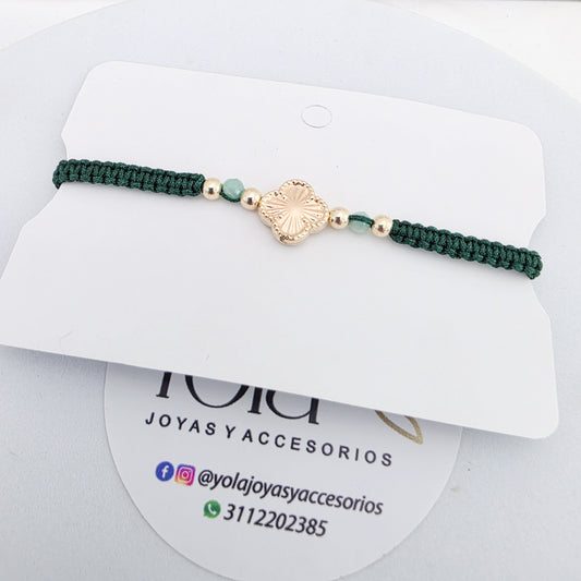 Pulsera tejida trebol oro laminado