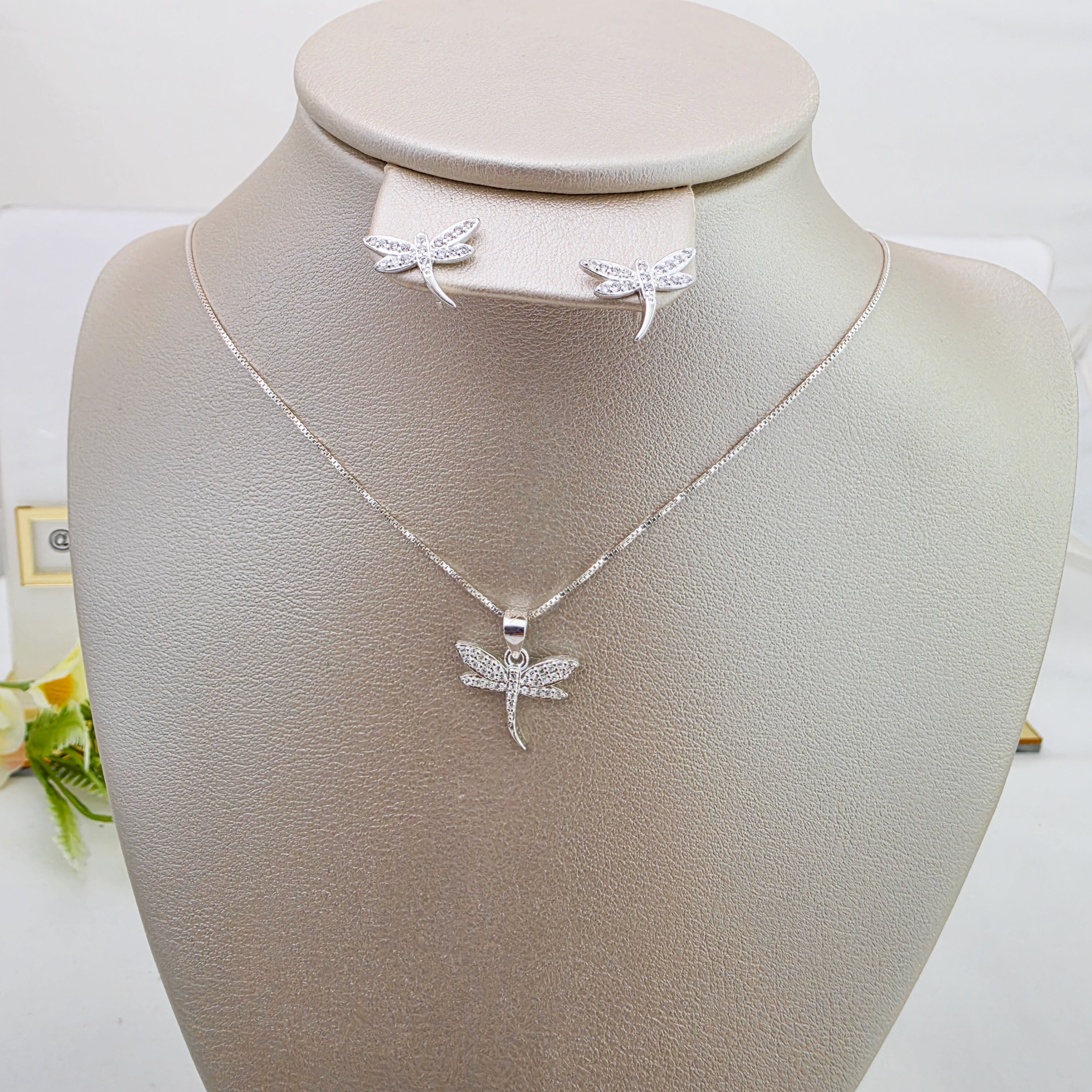 Juego Collar y Arete libelula