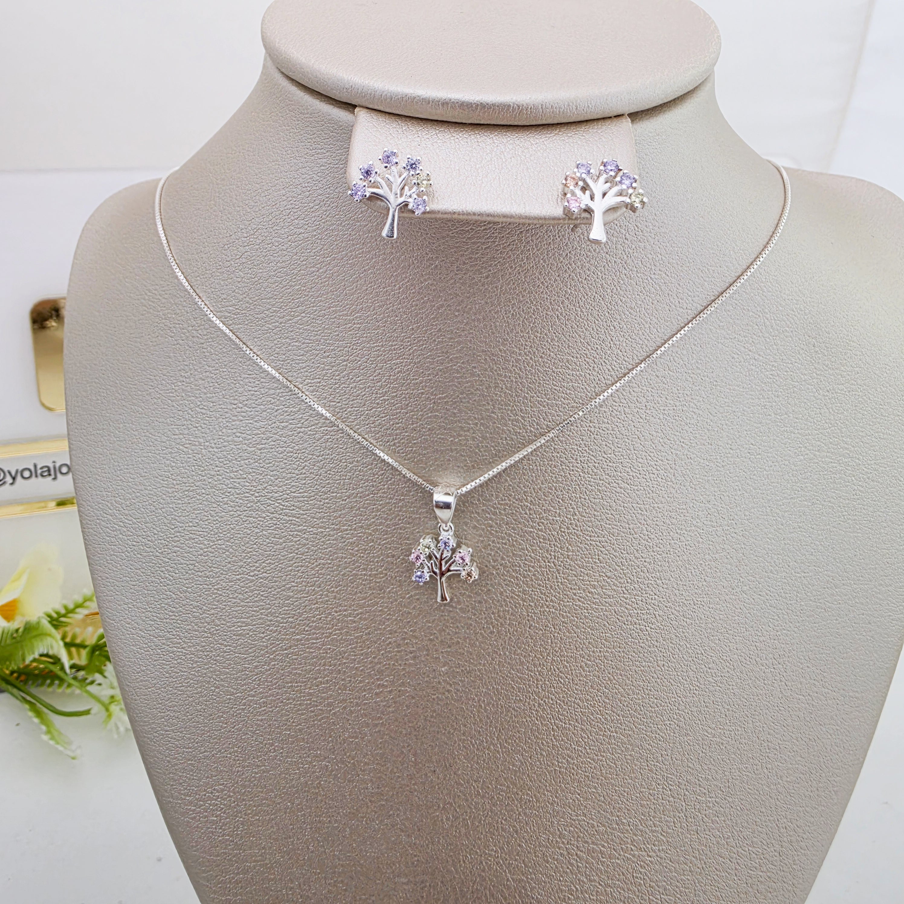 Juego Collar y Arete arbol