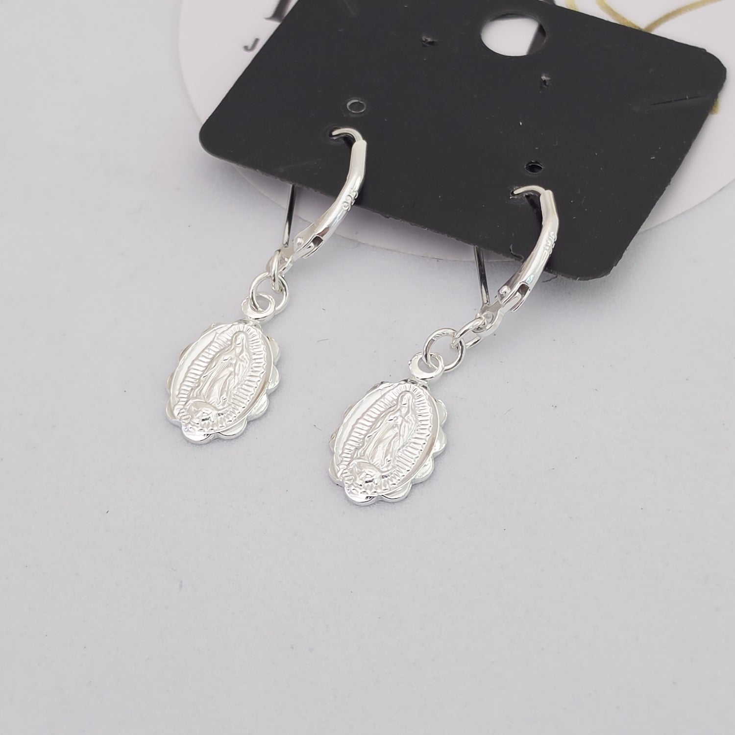 Aretes candomgas