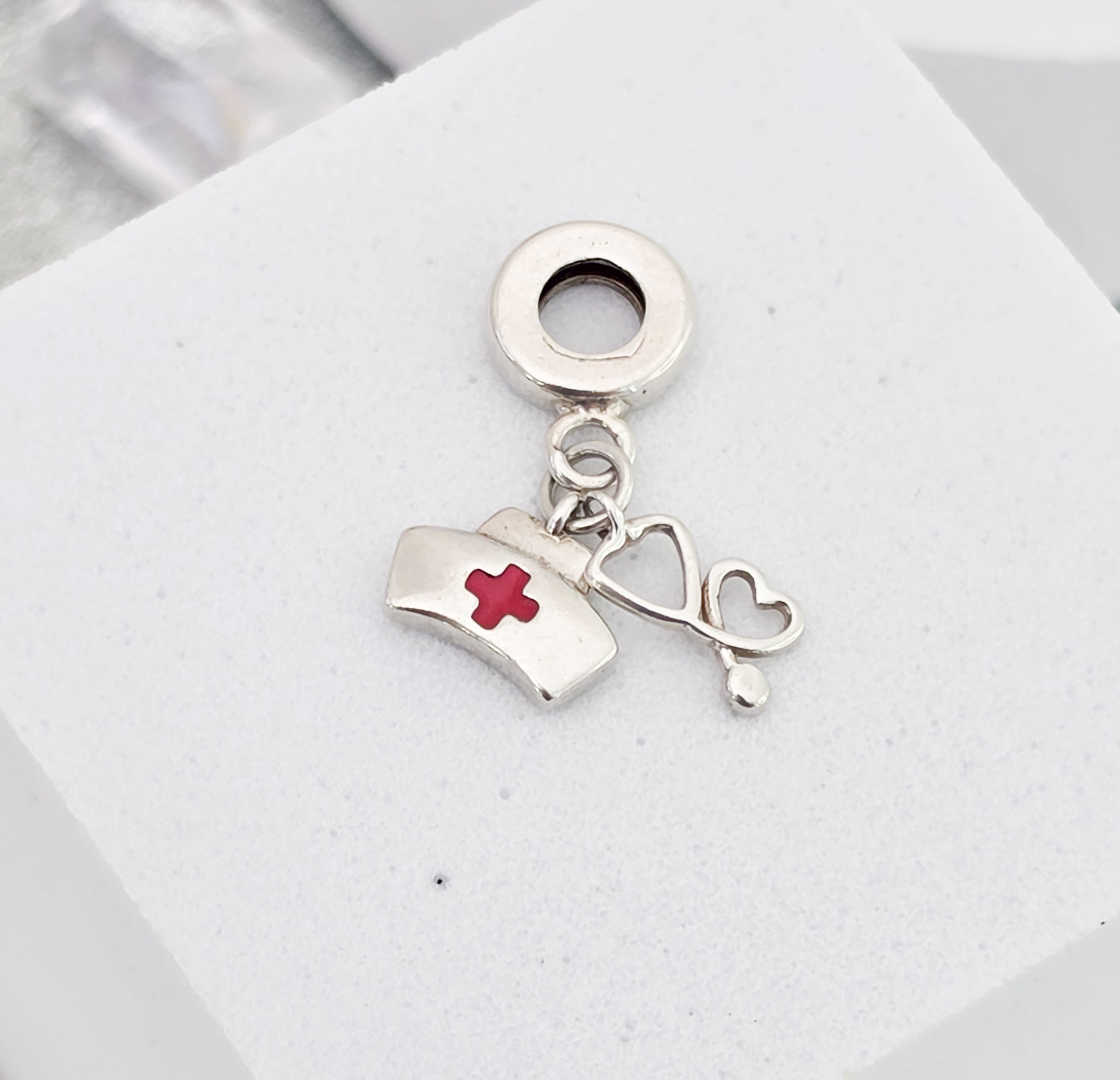 Charm enfermera