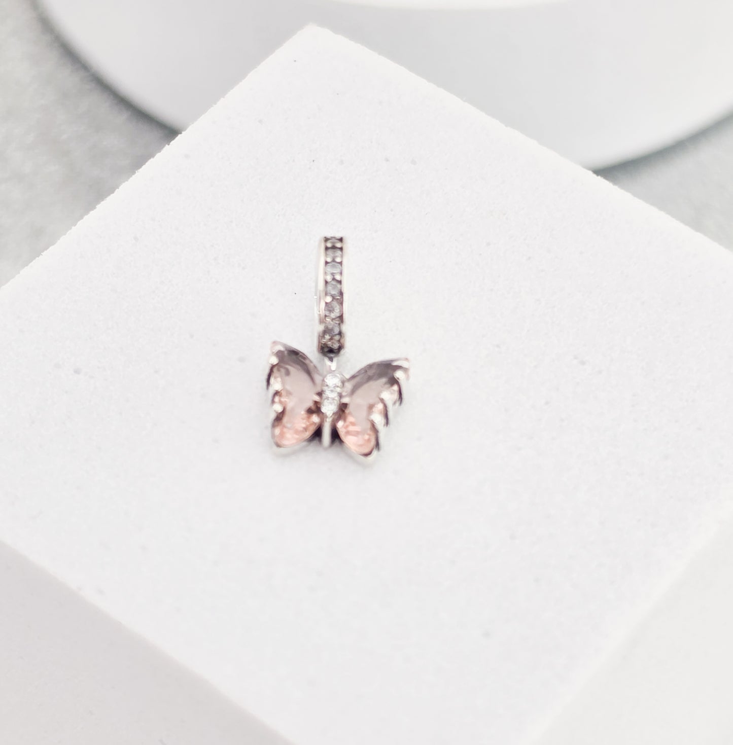 Charm Mariposa