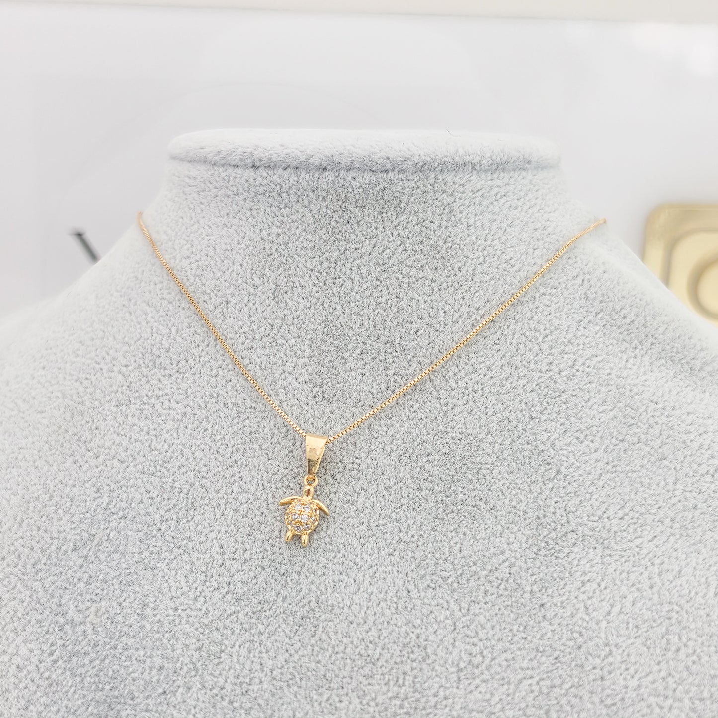 collar tortuga gracias oro laminado