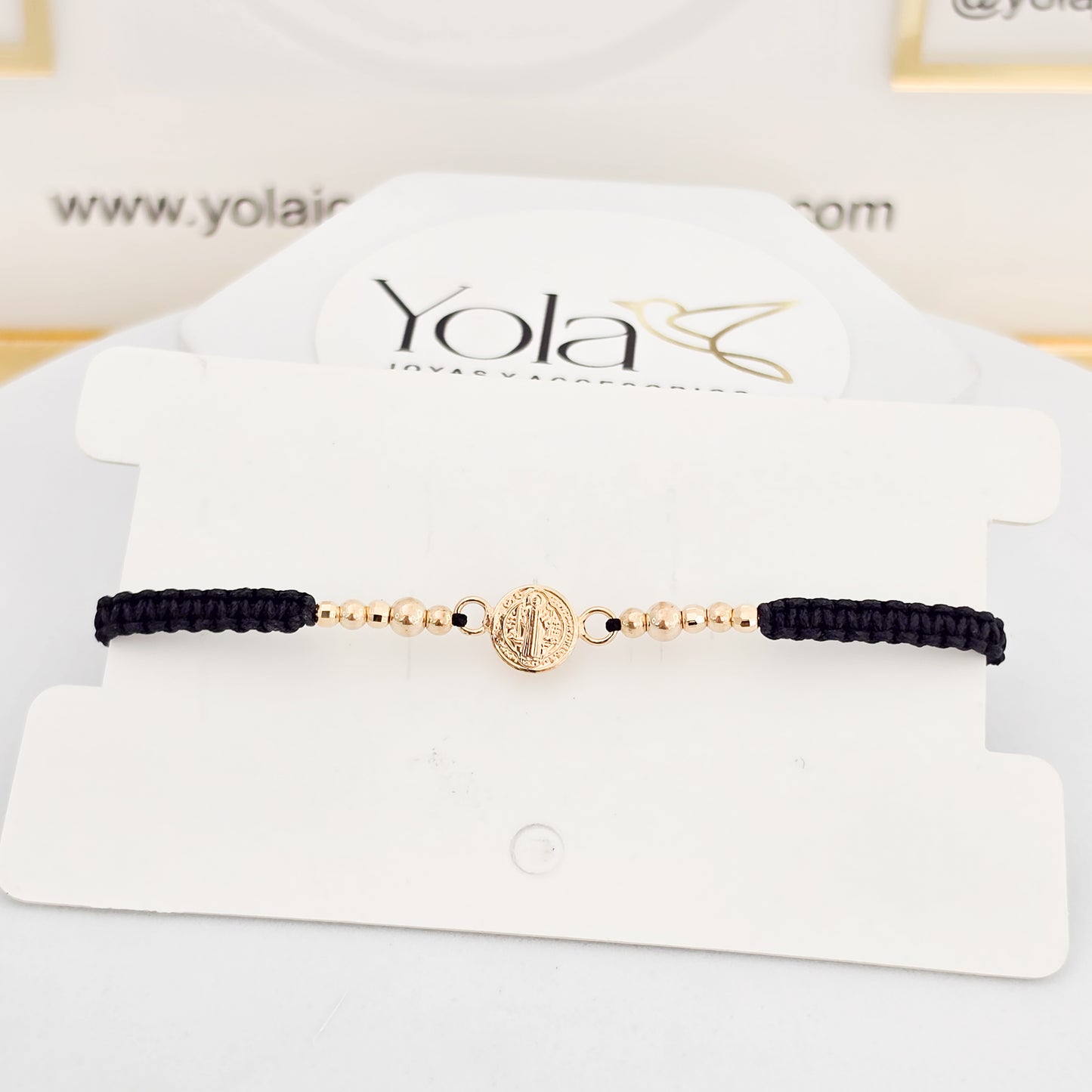 Pulsera tejida San Benito  oro laminado