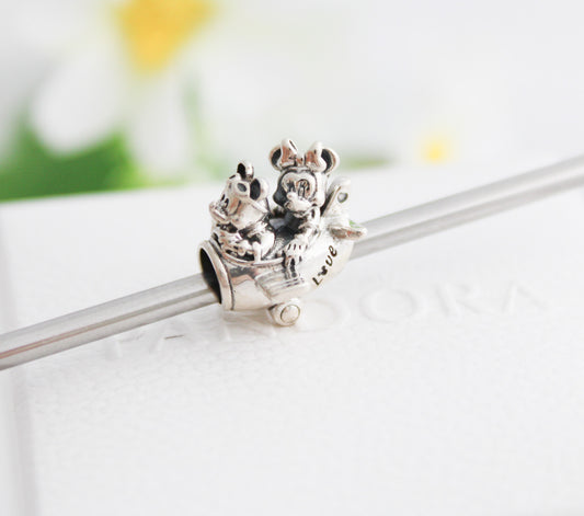 Charm Avion Minnie