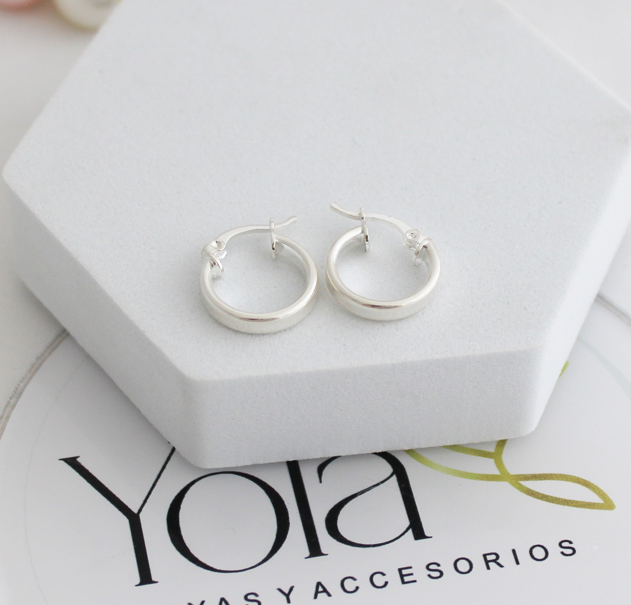 Aretes