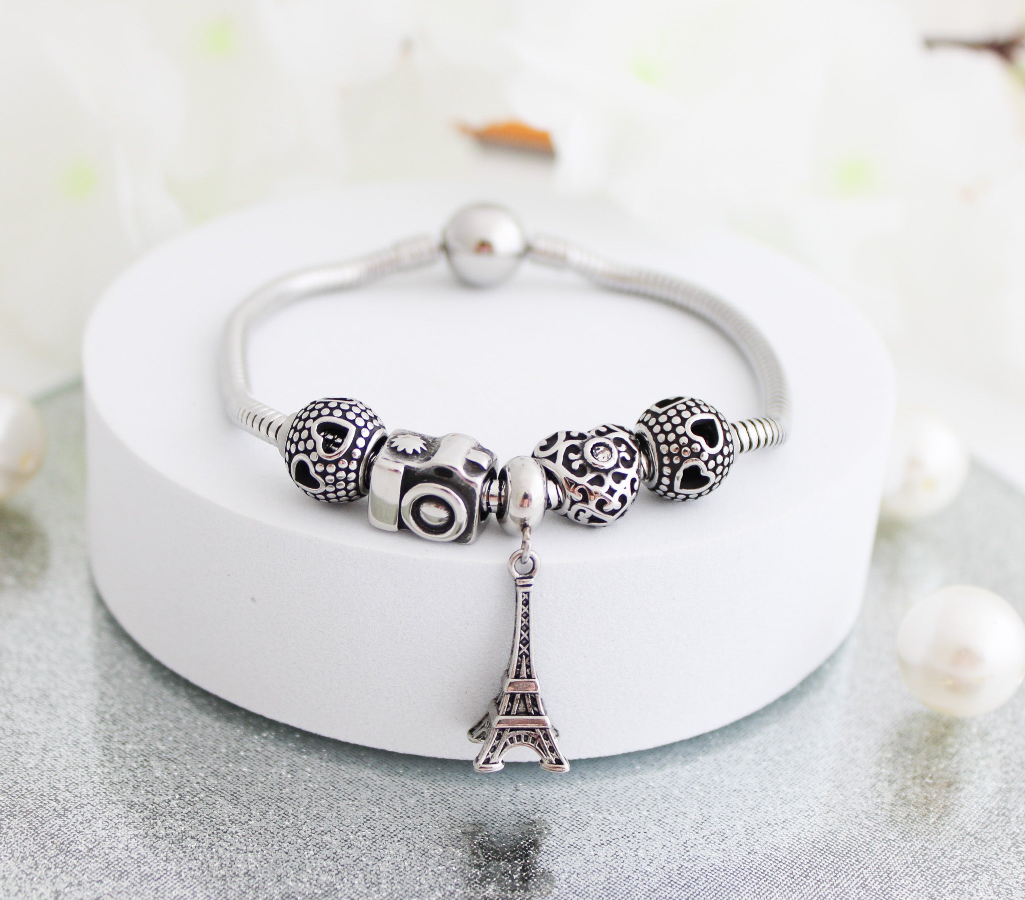 Pulsera camara y torre