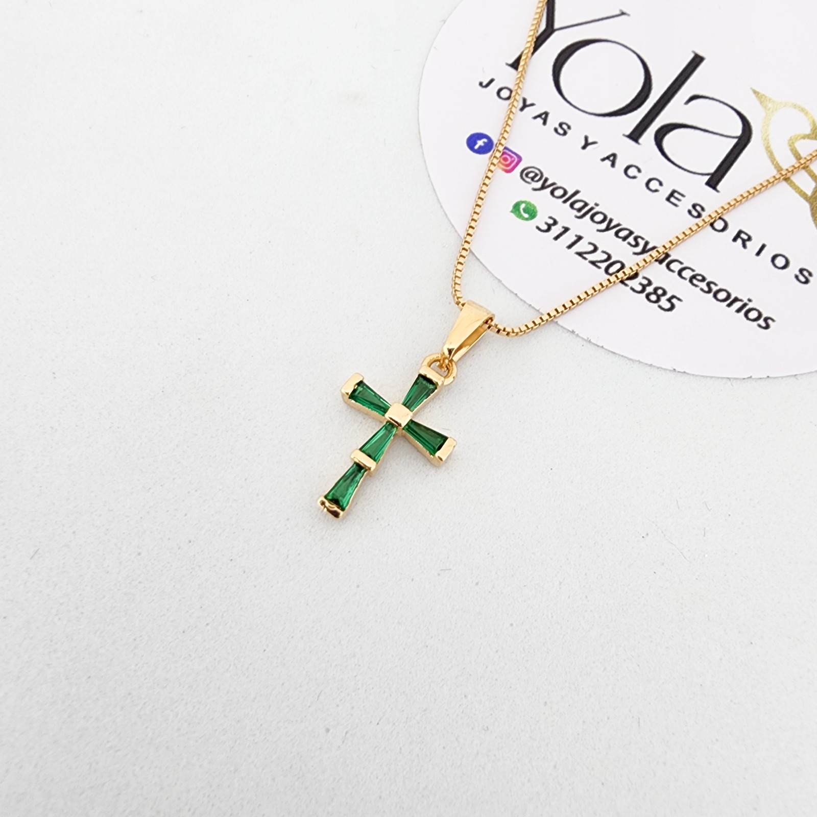 Collar Oro Cruz Verde