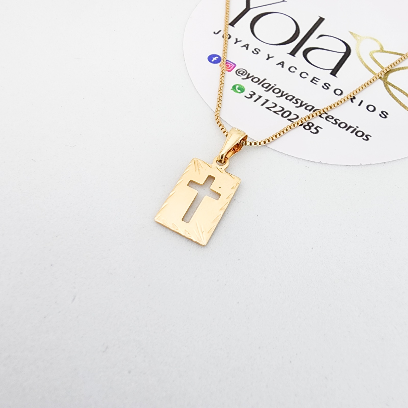 Collar Oro Laminado Cruz